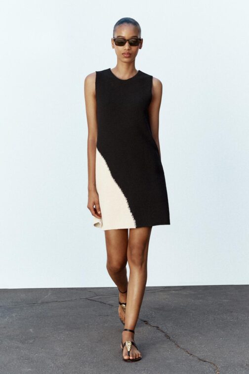 ROBE COURTE EN MAILLE