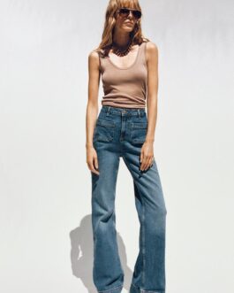 JEAN TAILLE HAUTE À POCHES PLAQUÉES
