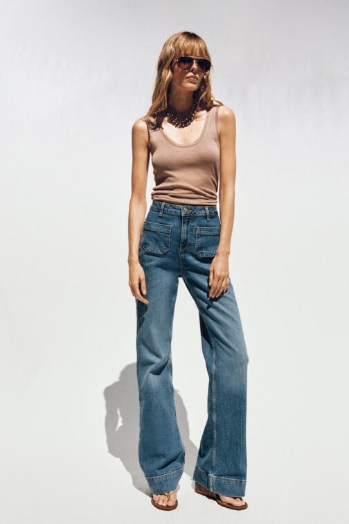 JEAN TAILLE HAUTE À POCHES PLAQUÉES